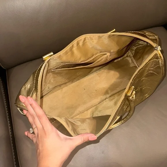 GOLD duffle bag y2k travel vacation bag metallic gold duffle bag carryon keepall - Picture 10 of 17